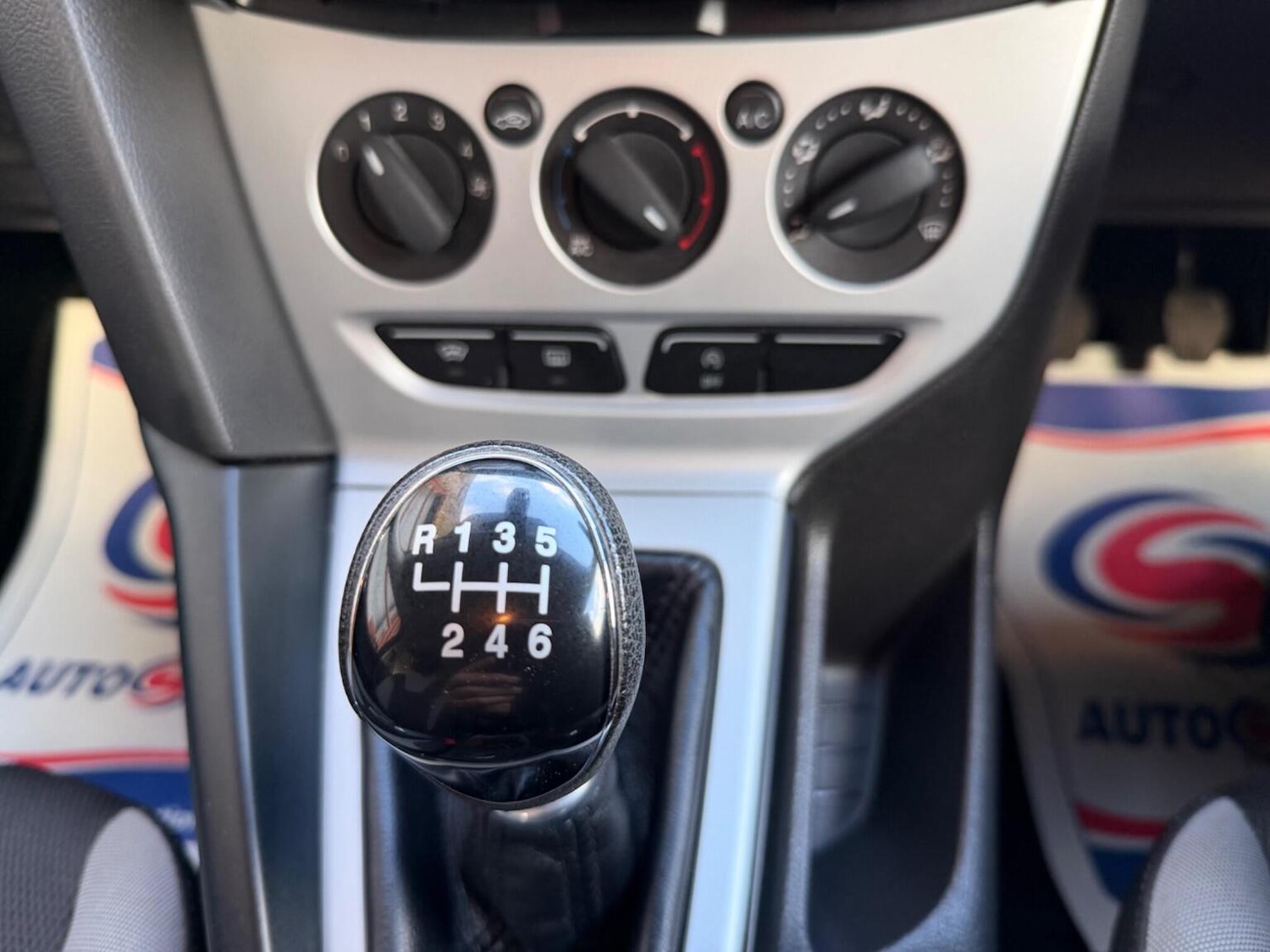 Used Ford Focus 2013 for sale - 77303700: Photo 23