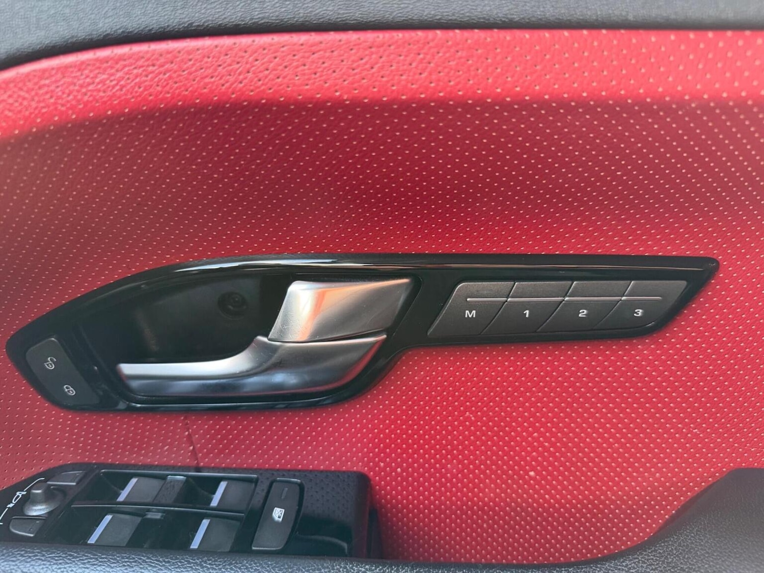 Used Land Rover Range Rover Evoque 2013 for sale - 77303772: Photo 34