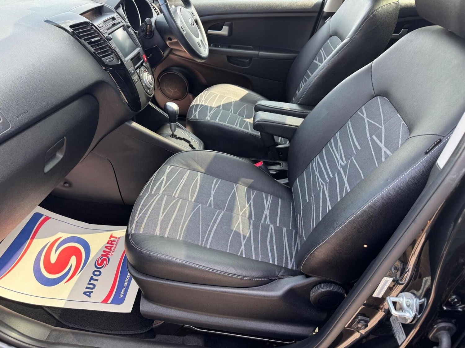 Used Kia Venga 2014 for sale - 77036113: Photo 10