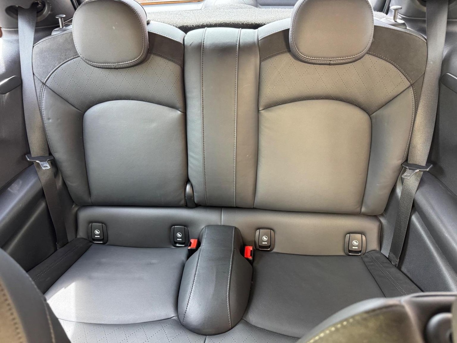 Used MINI Hatch 2019 for sale - 77036119: Photo 14