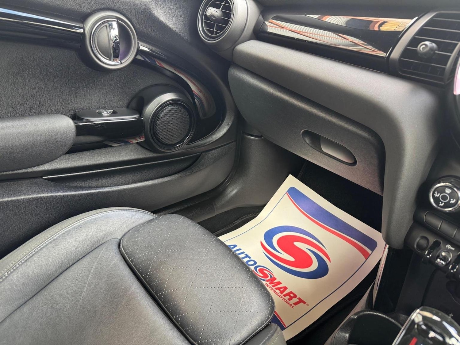 Used MINI Hatch 2019 for sale - 77036119: Photo 32