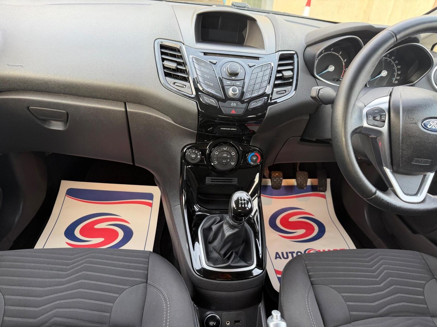 Used Ford Fiesta 2013 for sale - 77474849: Photo 21