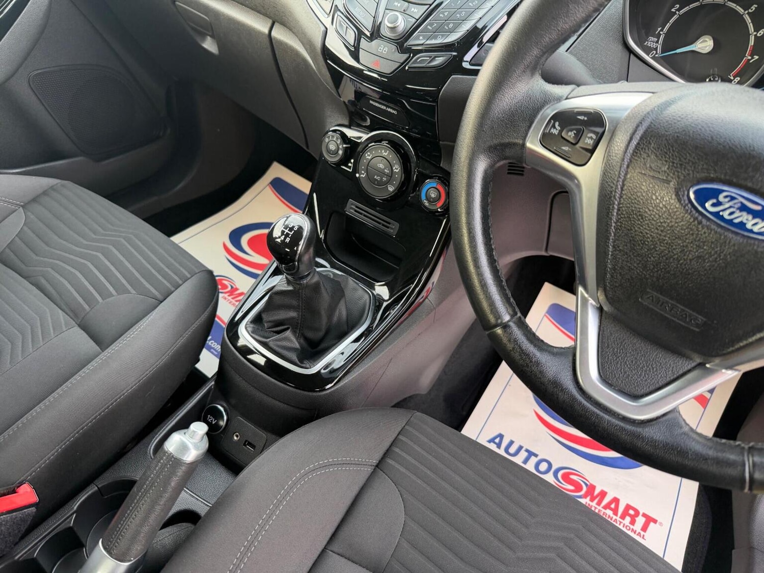 Used Ford Fiesta 2013 for sale - 77474849: Photo 25