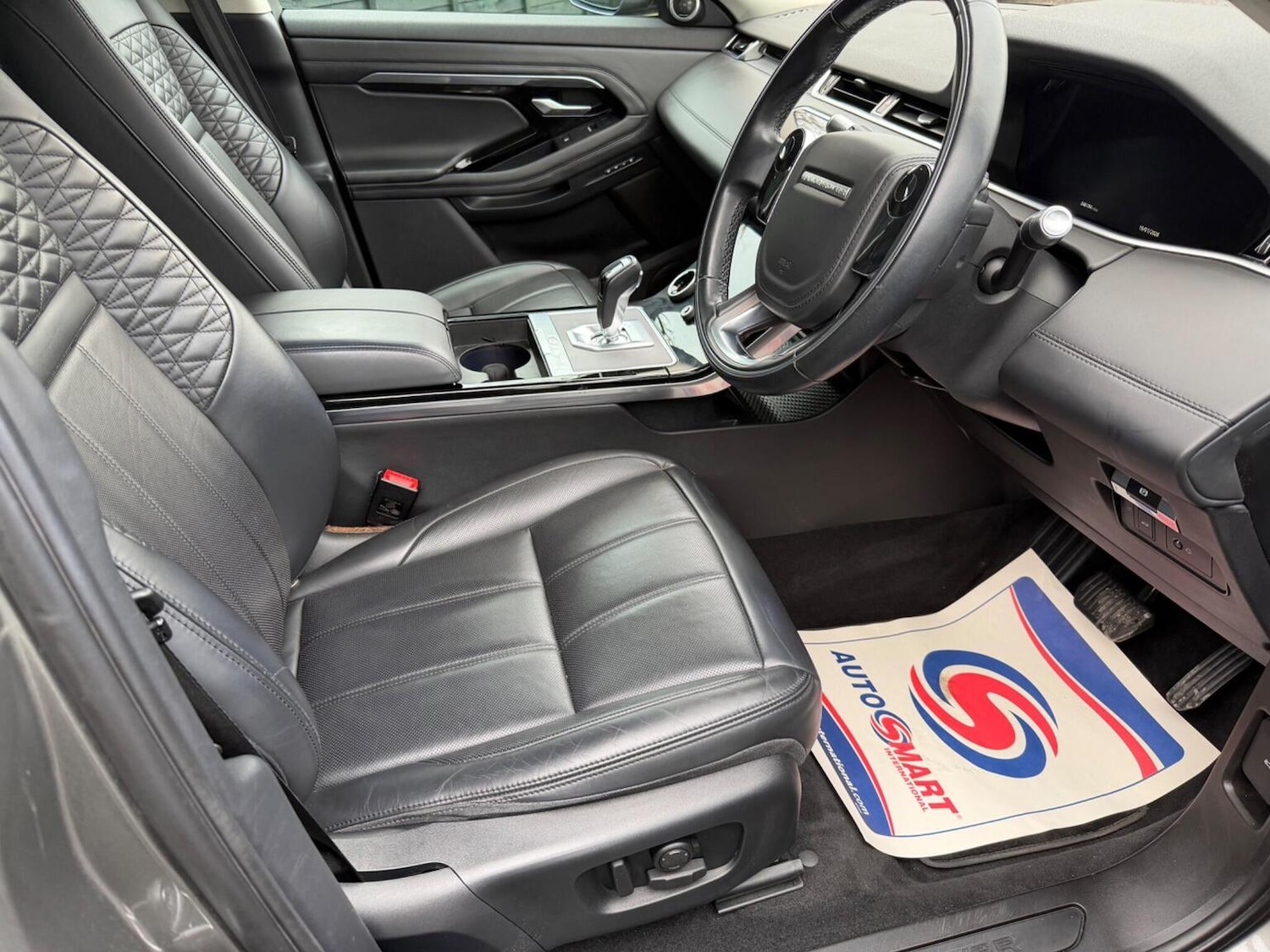 Used Land Rover Range Rover Evoque 2019 for sale - 77213532: Photo 12