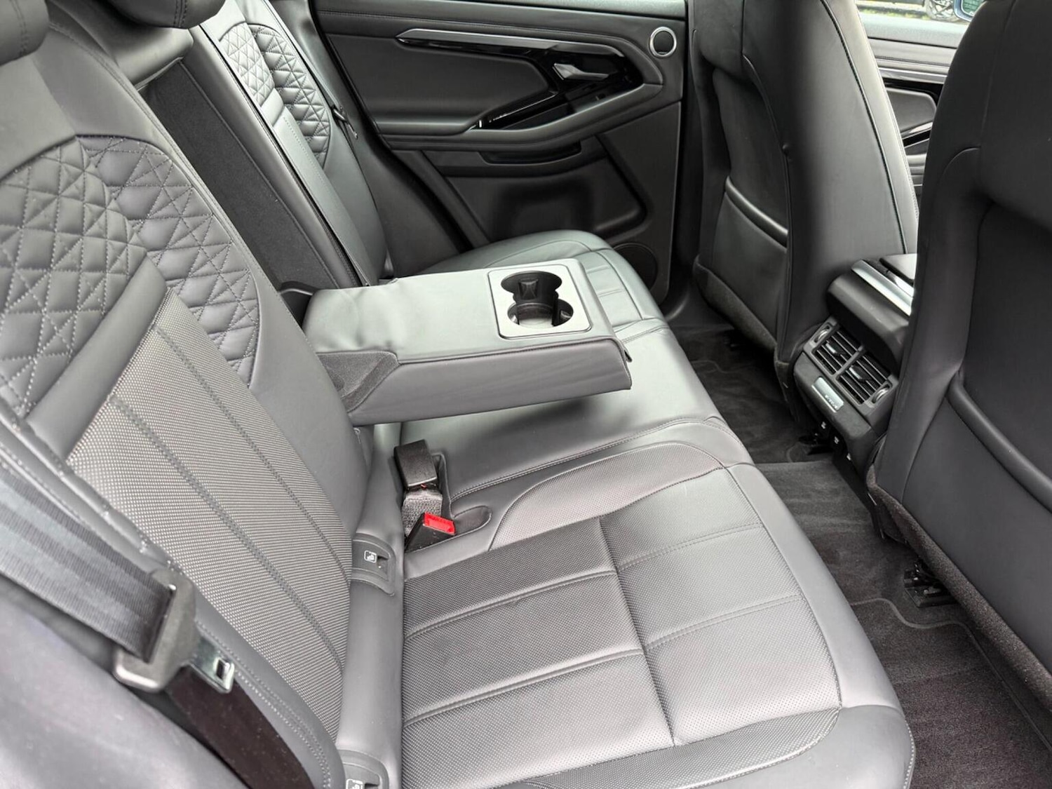 Used Land Rover Range Rover Evoque 2019 for sale - 77213532: Photo 17