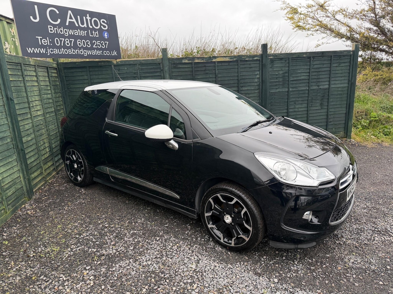 Used Citroen DS3 2014 for sale - 76727229: Photo 8