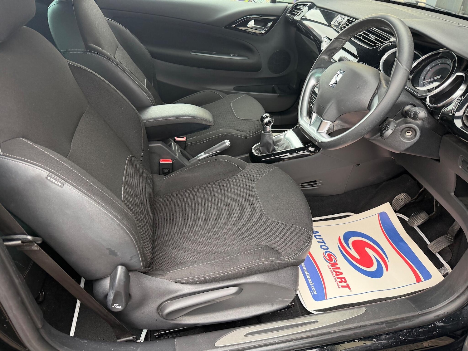 Used Citroen DS3 2014 for sale - 76727229: Photo 9