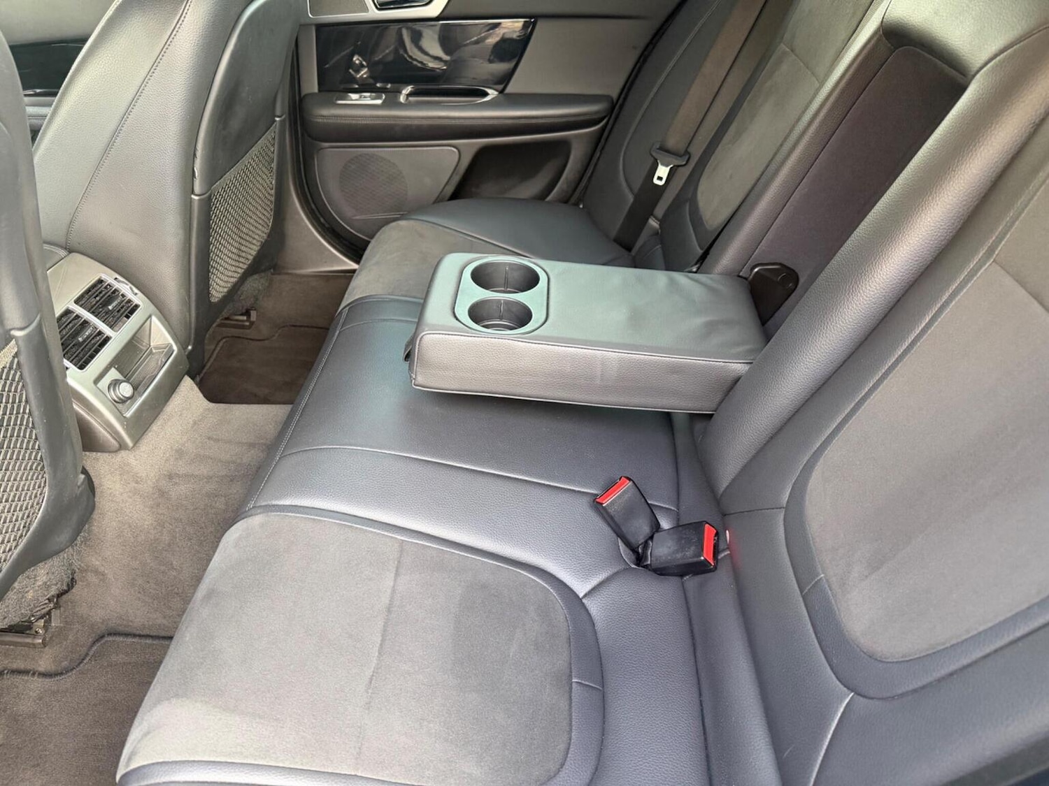 Used Jaguar XF 2014 for sale - 77453193: Photo 19