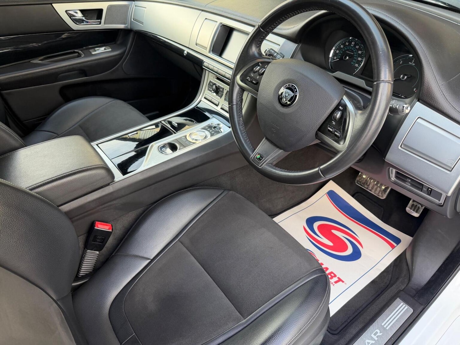 Used Jaguar XF 2014 for sale - 77453193: Photo 26