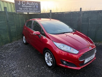 Used Ford Fiesta 2015 for sale - 77622500: Photo