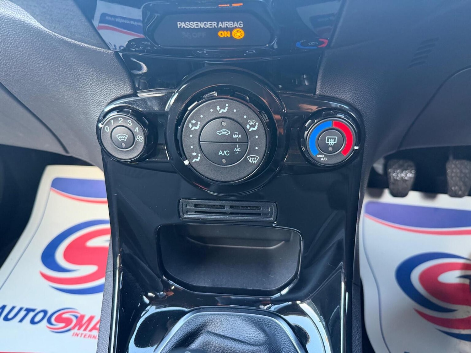 Used Ford Fiesta 2015 for sale - 77622500: Photo 22