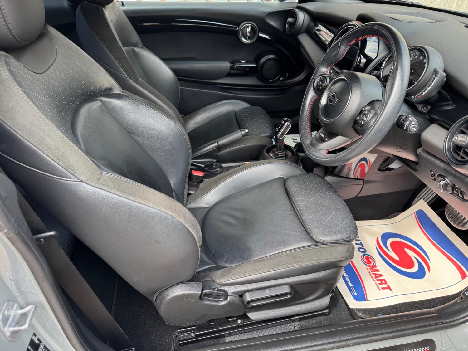 Used MINI Hatch 2019 for sale - 76585322: Photo 12