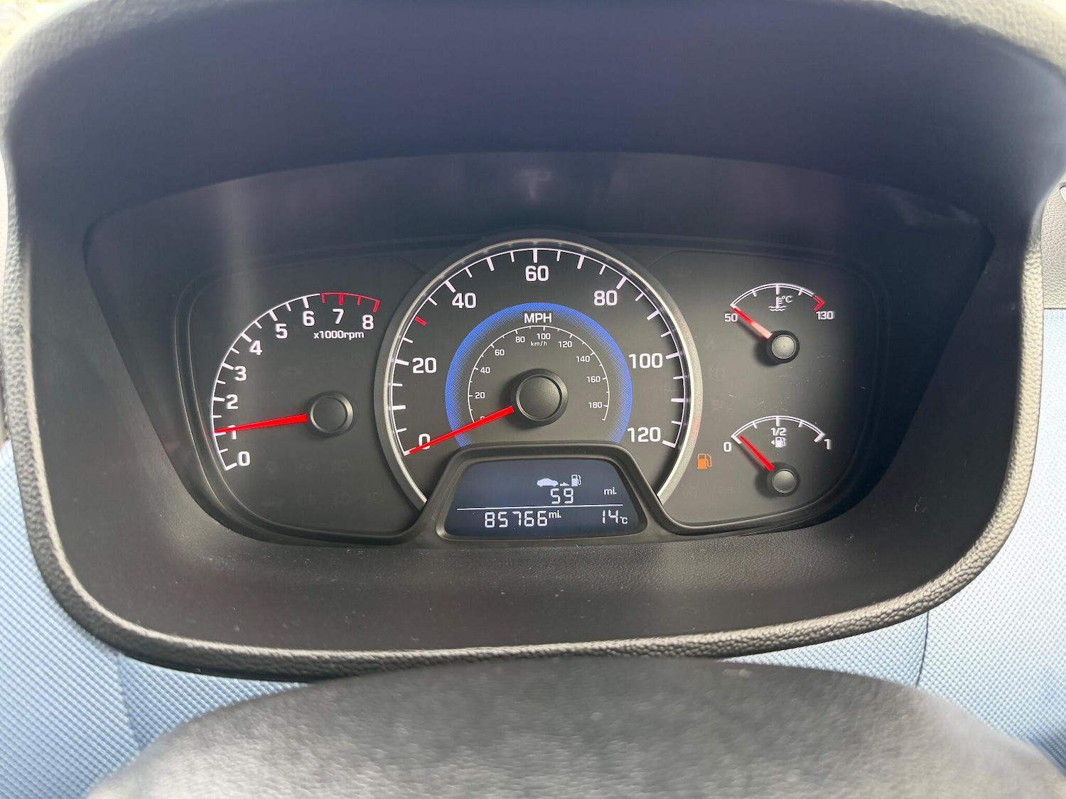 Used Hyundai i10 2015 for sale - 76584595: Photo 14