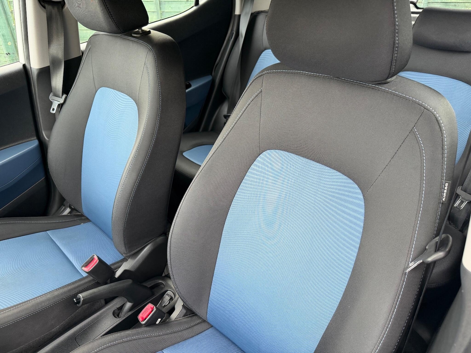 Used Hyundai i10 2015 for sale - 76584595: Photo 18