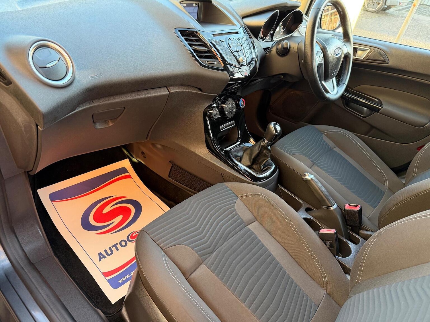 Used Ford Fiesta 2015 for sale - 77036121: Photo 17