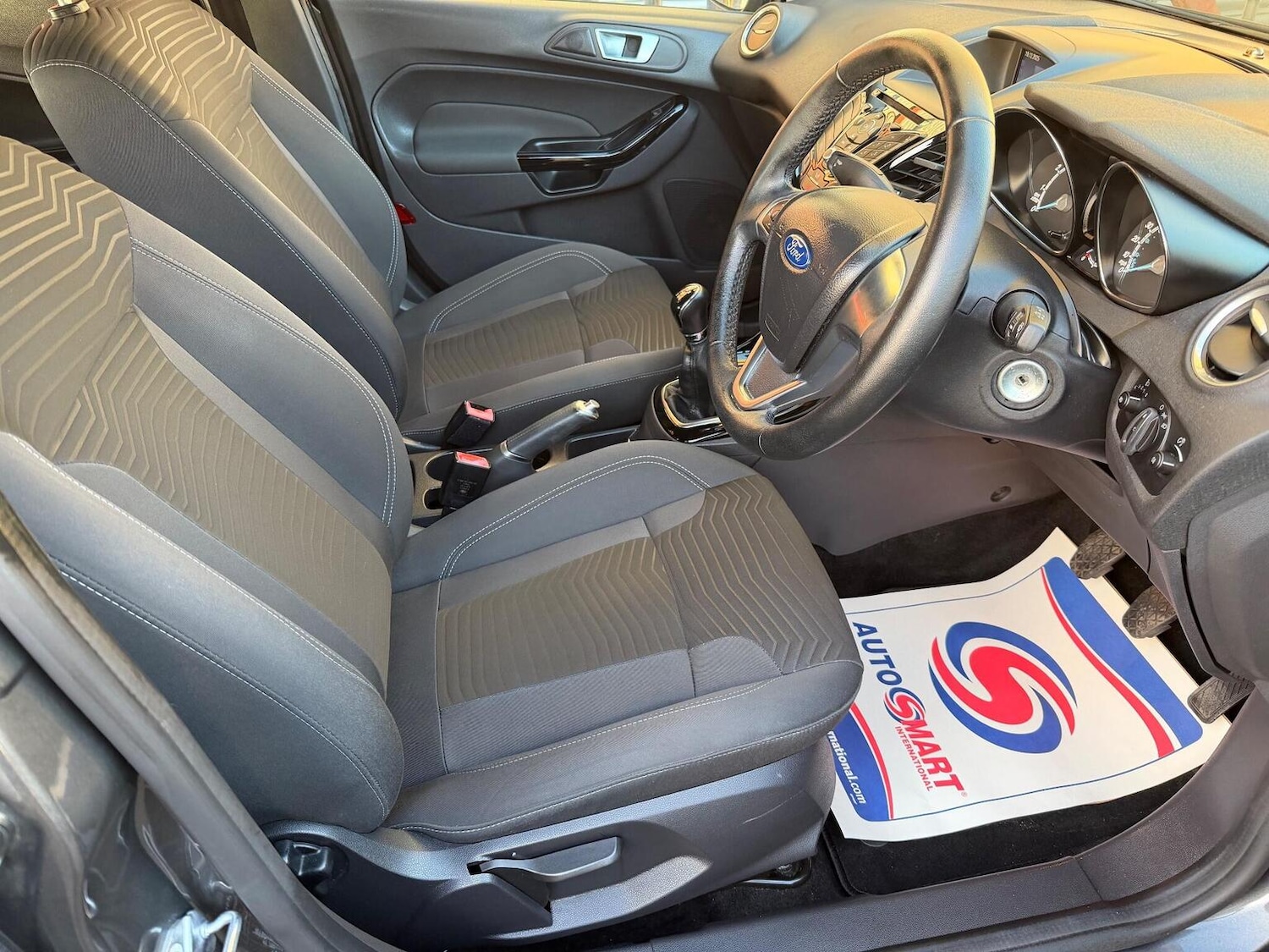 Used Ford Fiesta 2015 for sale - 77036121: Photo 2