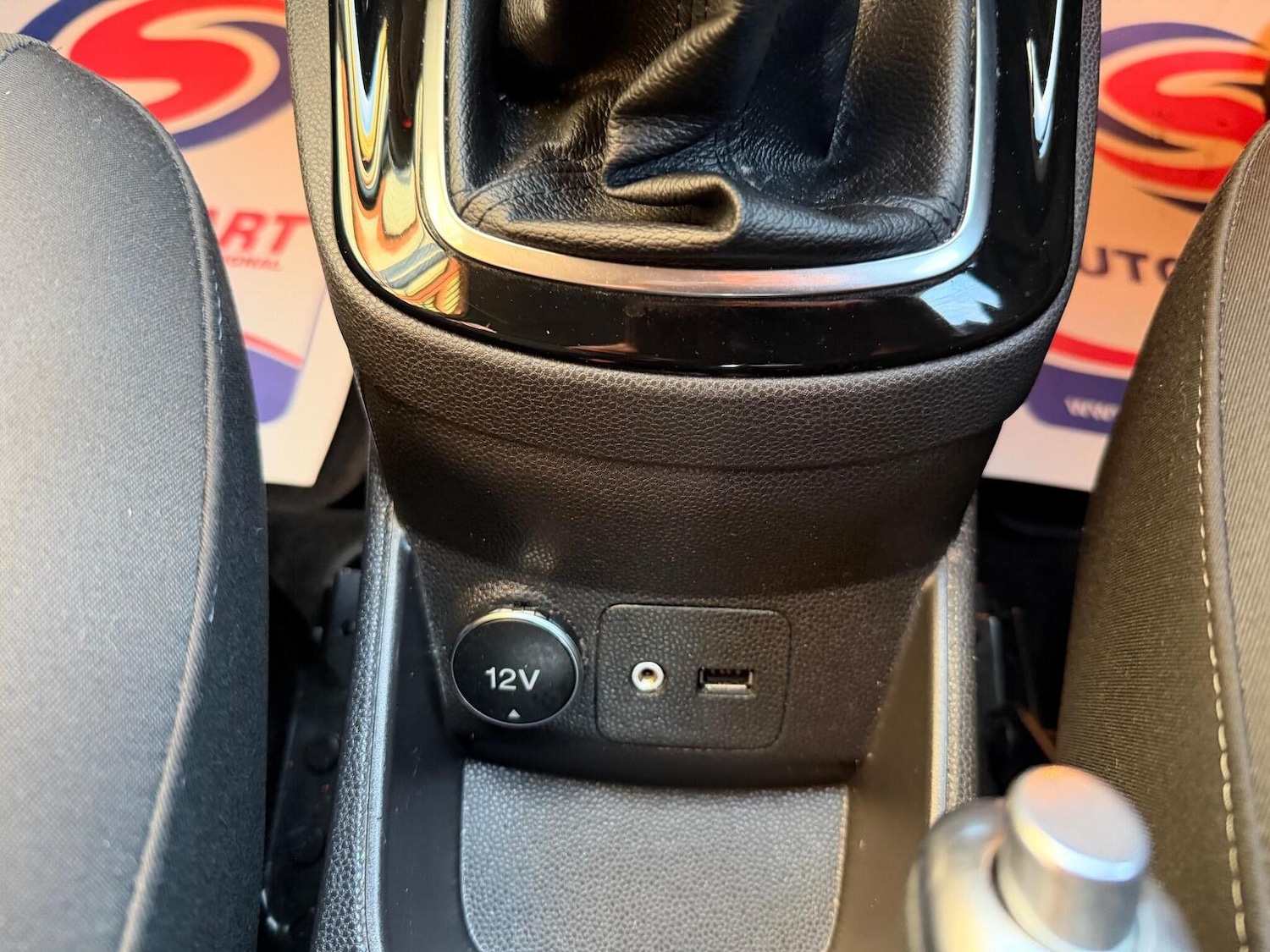 Used Ford Fiesta 2015 for sale - 77036121: Photo 24