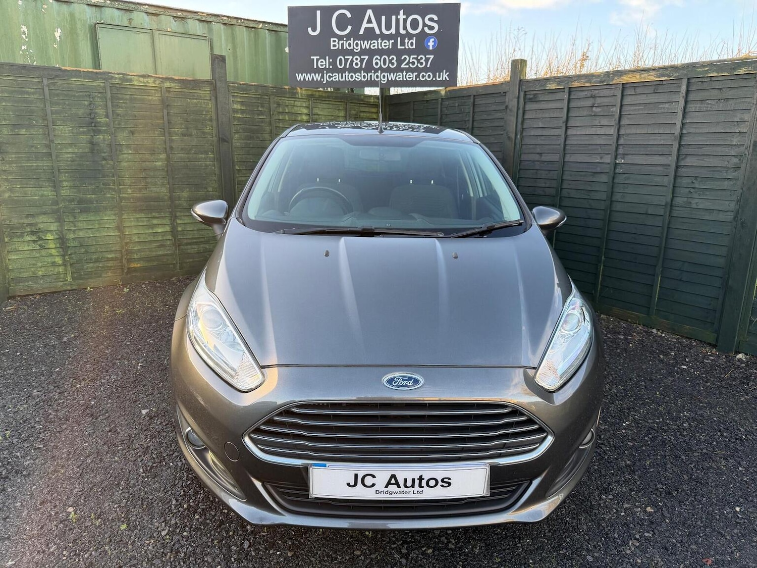 Used Ford Fiesta 2015 for sale - 77036121: Photo 3