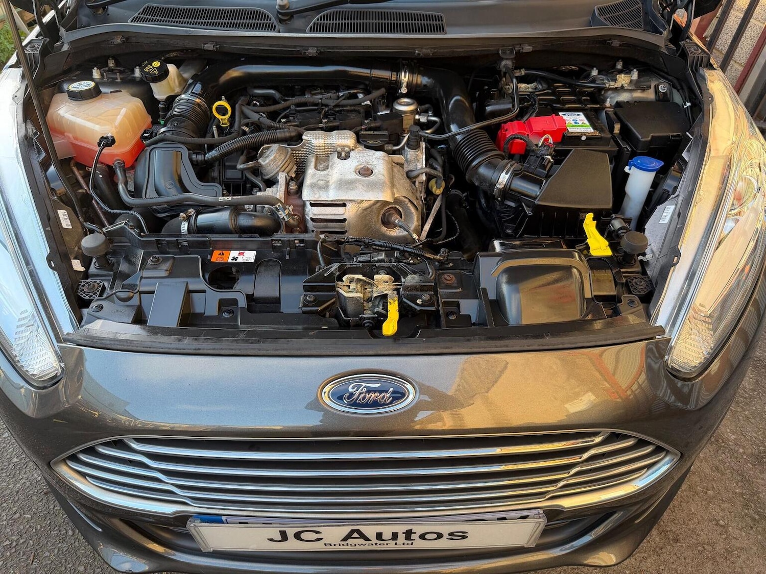 Used Ford Fiesta 2015 for sale - 77036121: Photo 32