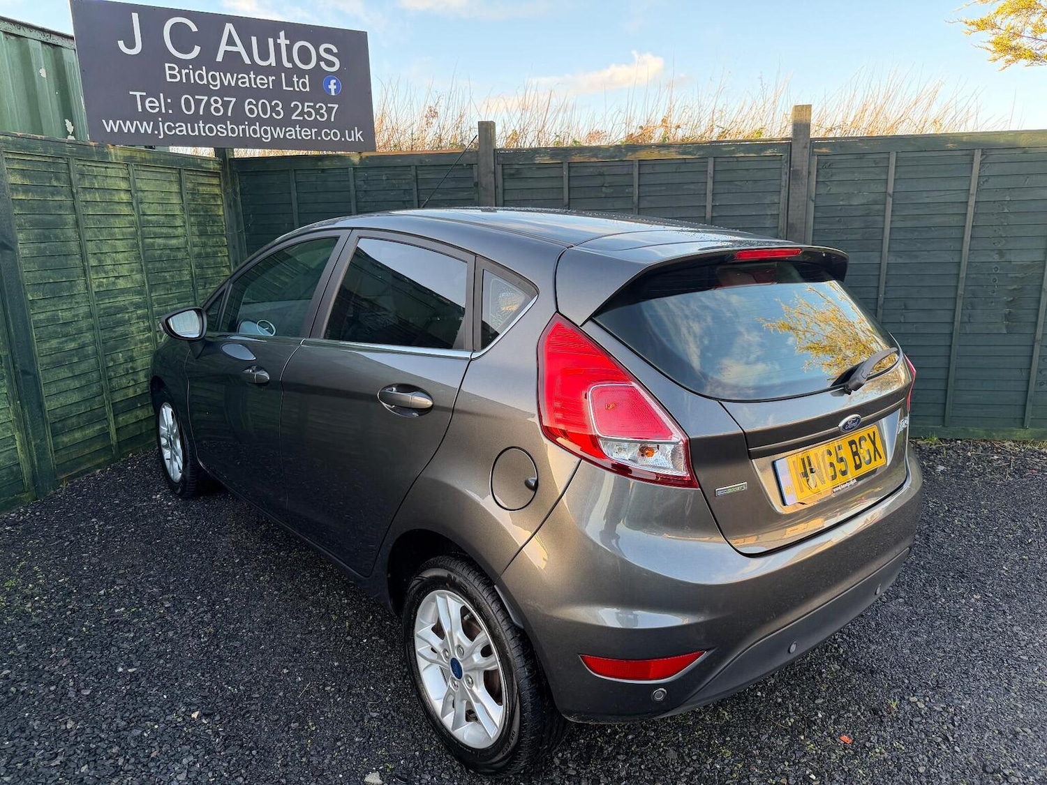 Used Ford Fiesta 2015 for sale - 77036121: Photo 5