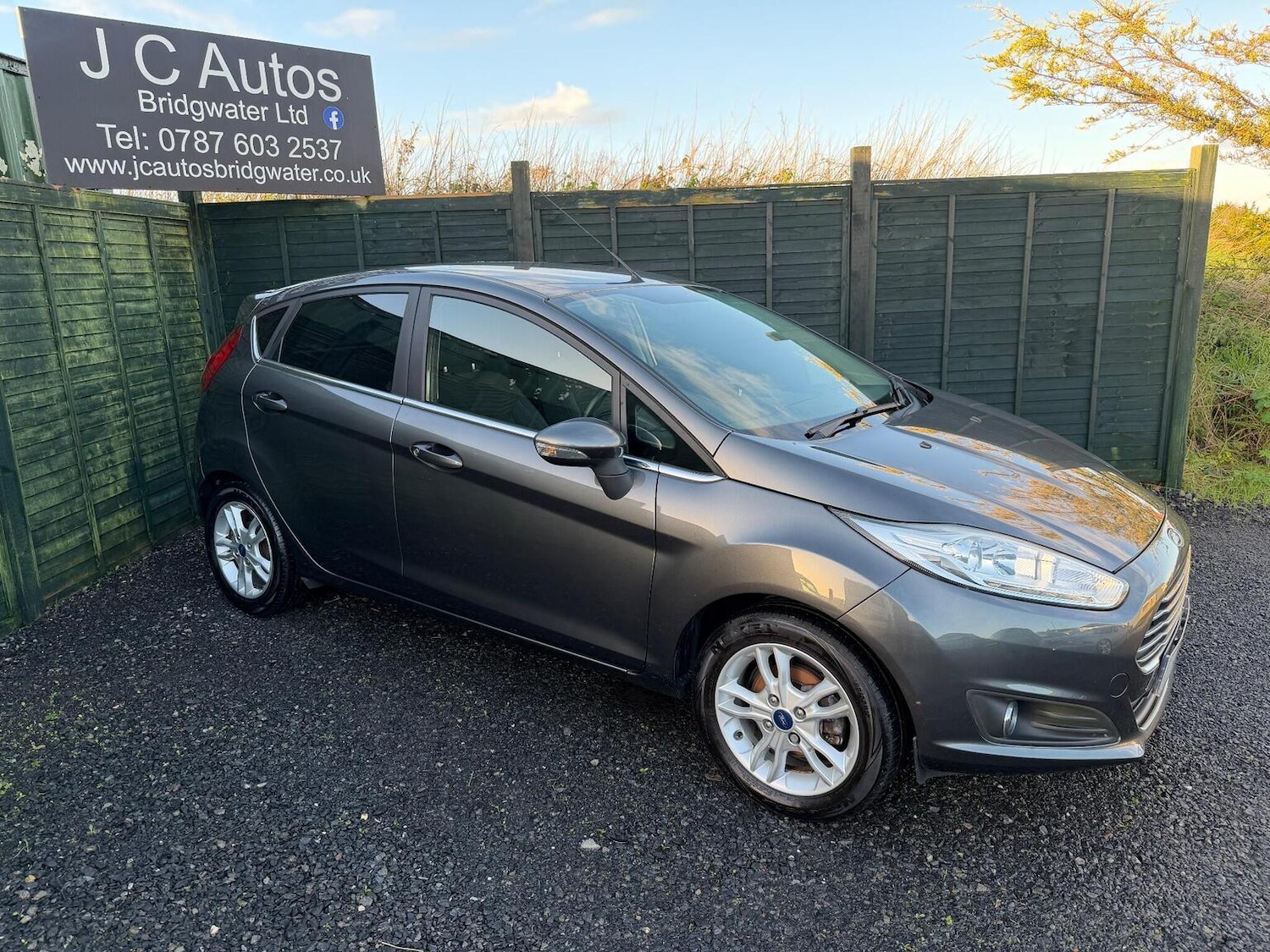 Used Ford Fiesta 2015 for sale - 77036121: Photo 9