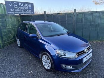 Used Volkswagen Polo 2014 for sale - 77233775: Photo