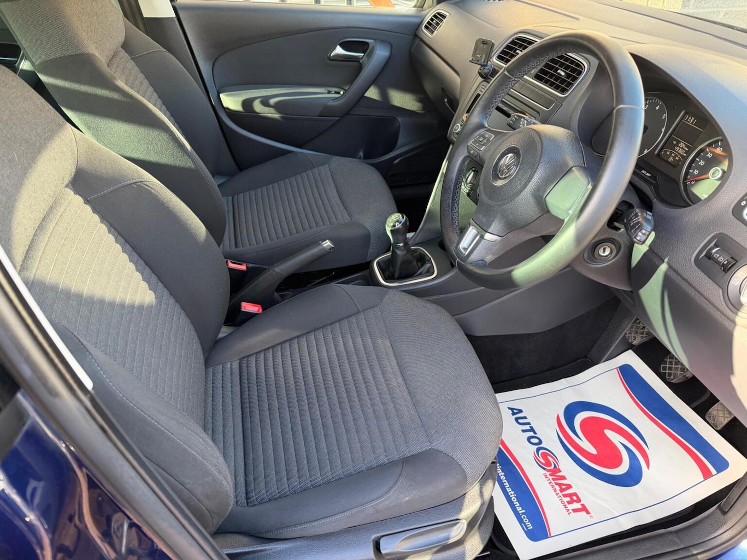 Used Volkswagen Polo 2014 for sale - 77233775: Photo 2