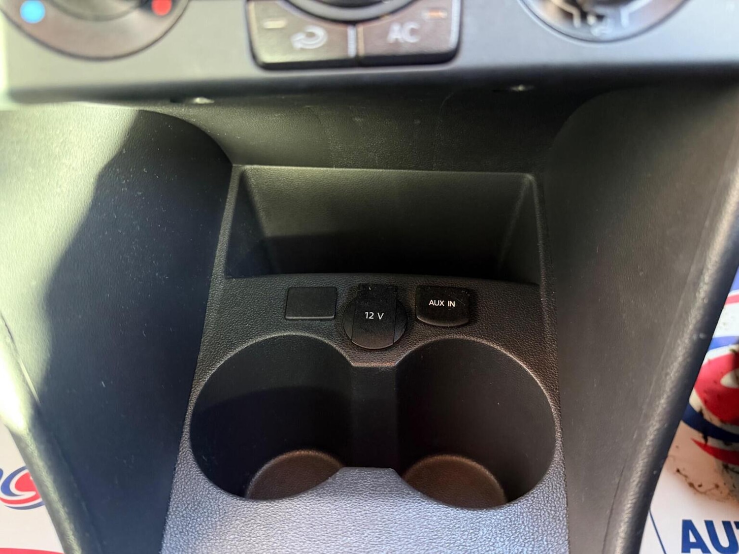 Used Volkswagen Polo 2014 for sale - 77233775: Photo 28