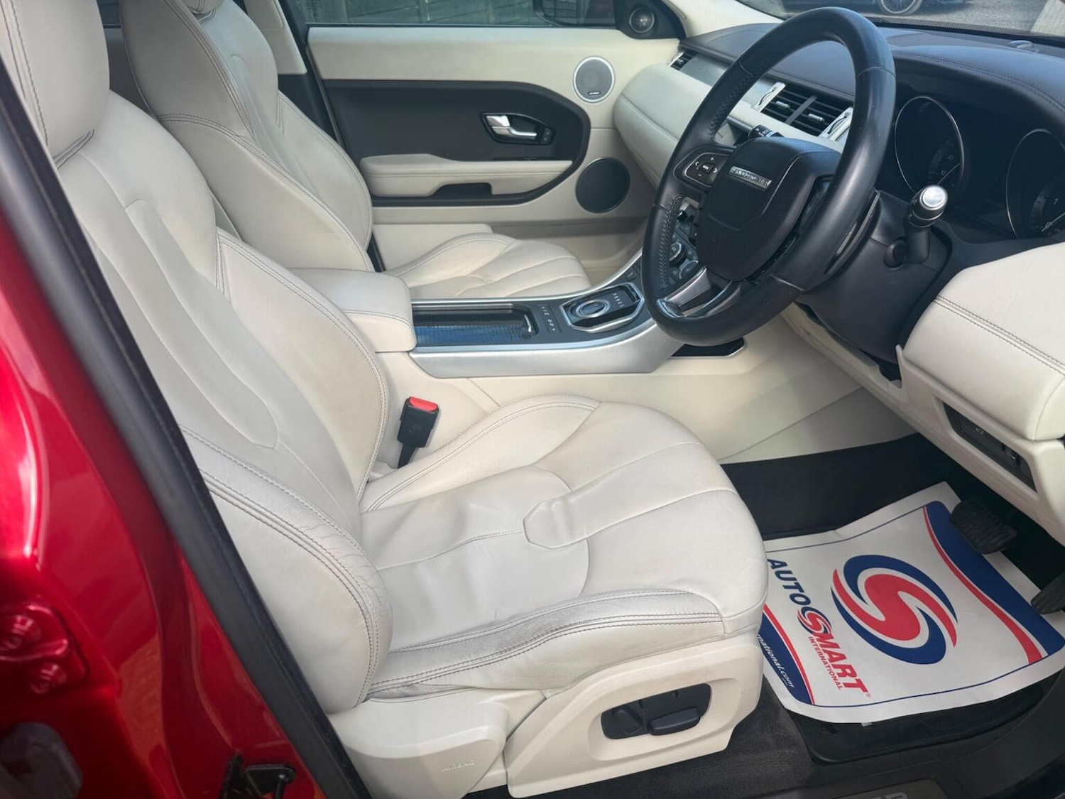 Used Land Rover Range Rover Evoque 2011 for sale - 78112035: Photo 2