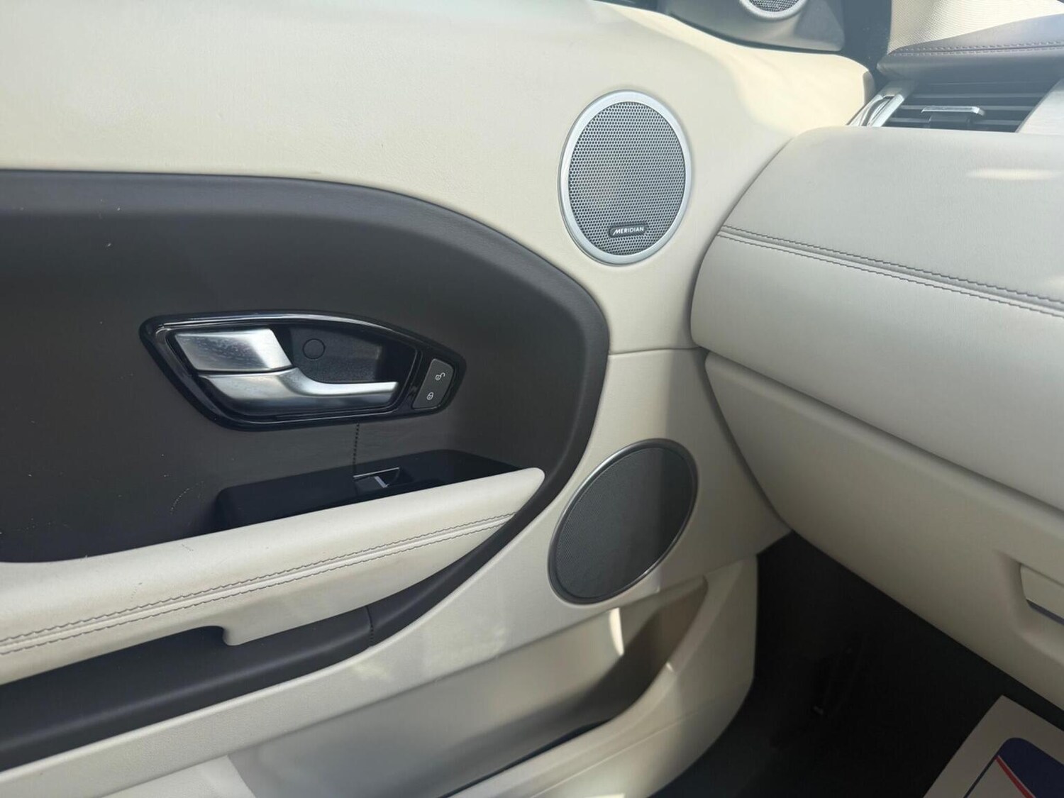 Used Land Rover Range Rover Evoque 2011 for sale - 78112035: Photo 31