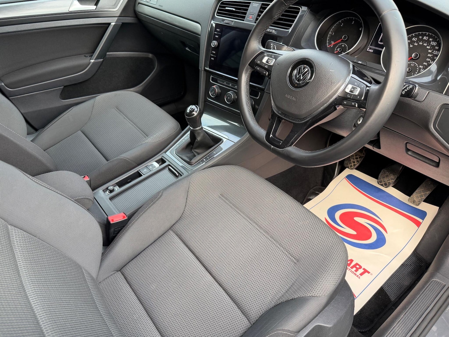 Used Volkswagen Golf 2017 for sale - 76994782: Photo 17