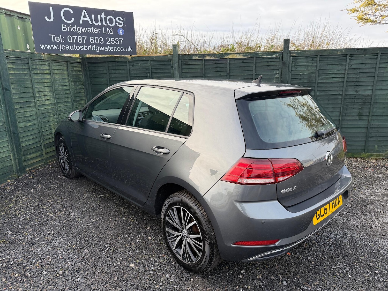 Used Volkswagen Golf 2017 for sale - 76994782: Photo 4