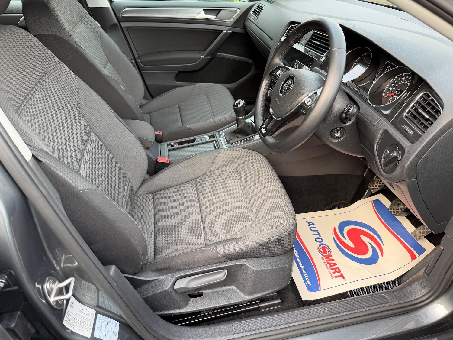 Used Volkswagen Golf 2017 for sale - 76994782: Photo 9