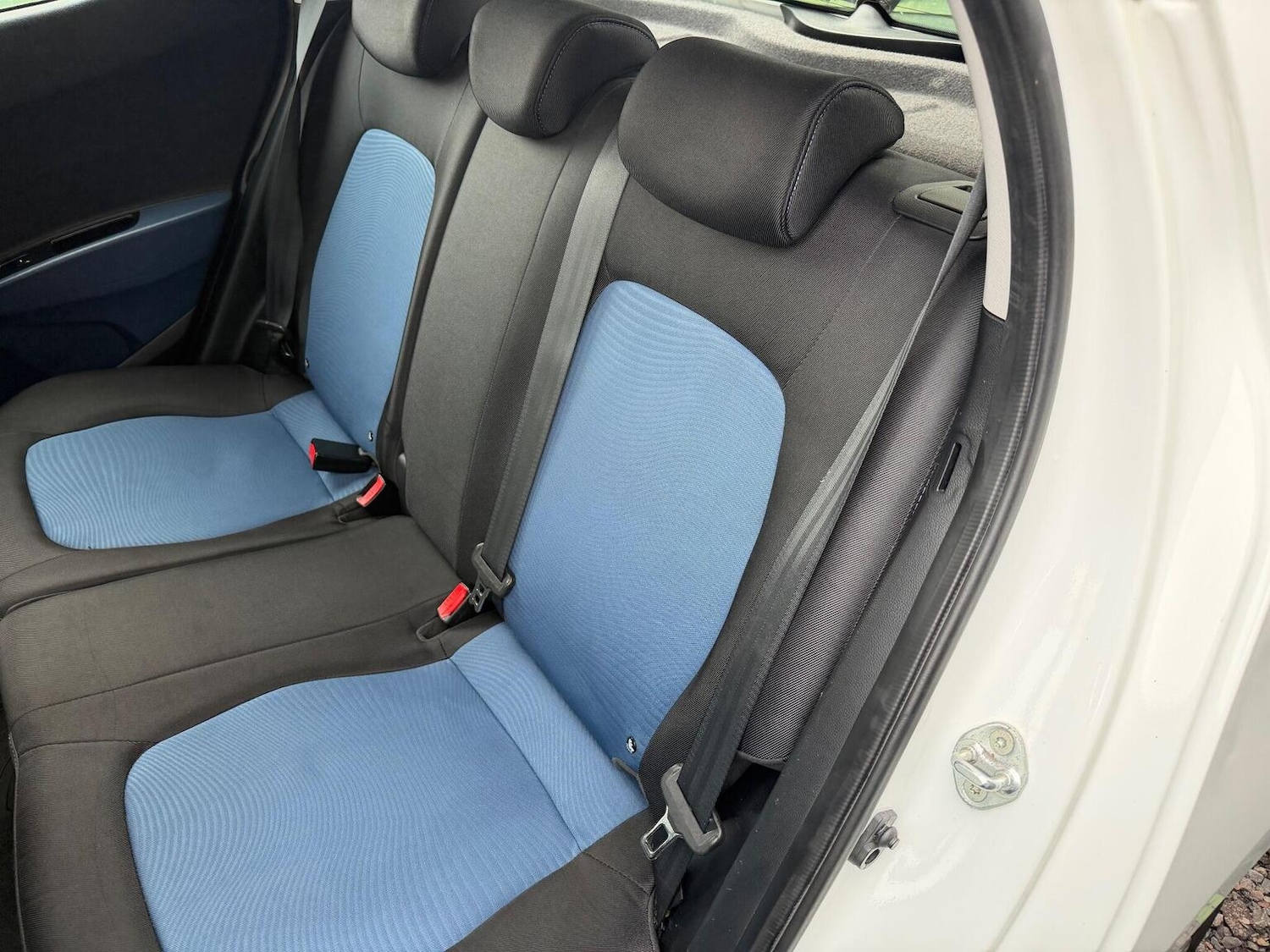 Used Hyundai i10 2015 for sale - 77179739: Photo 20