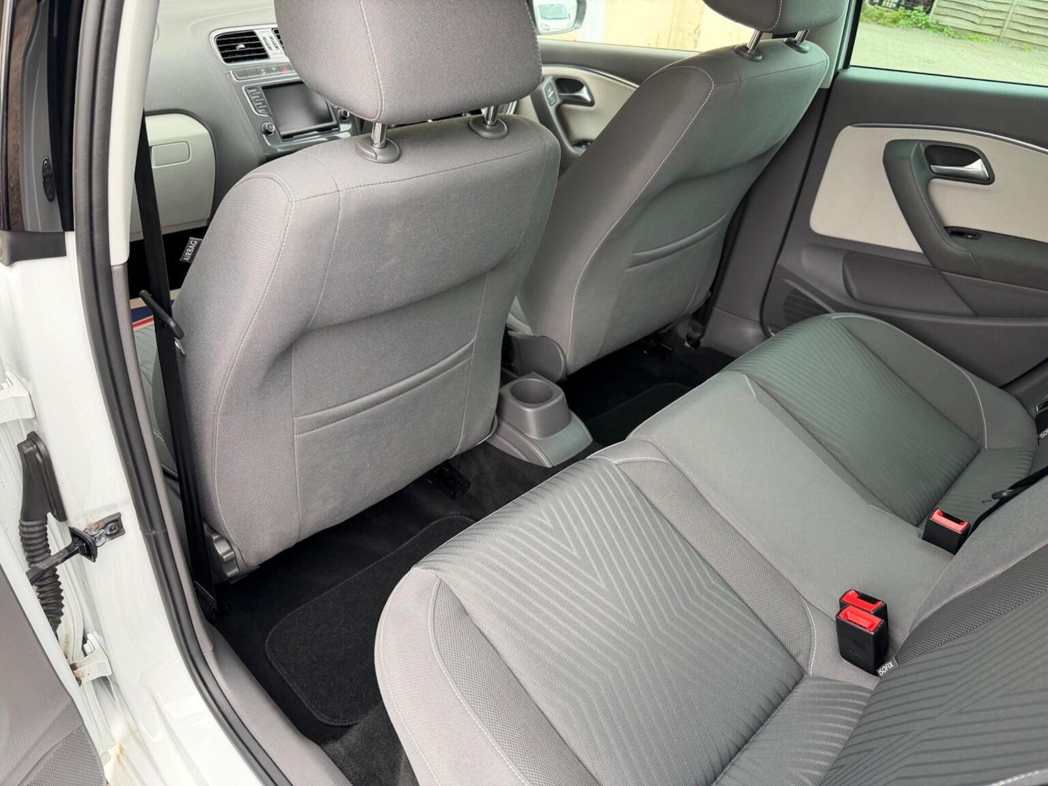 Used Volkswagen Polo 2015 for sale - 77789344: Photo 19