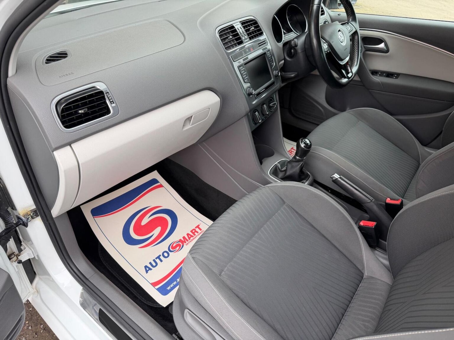 Used Volkswagen Polo 2015 for sale - 77789344: Photo 22