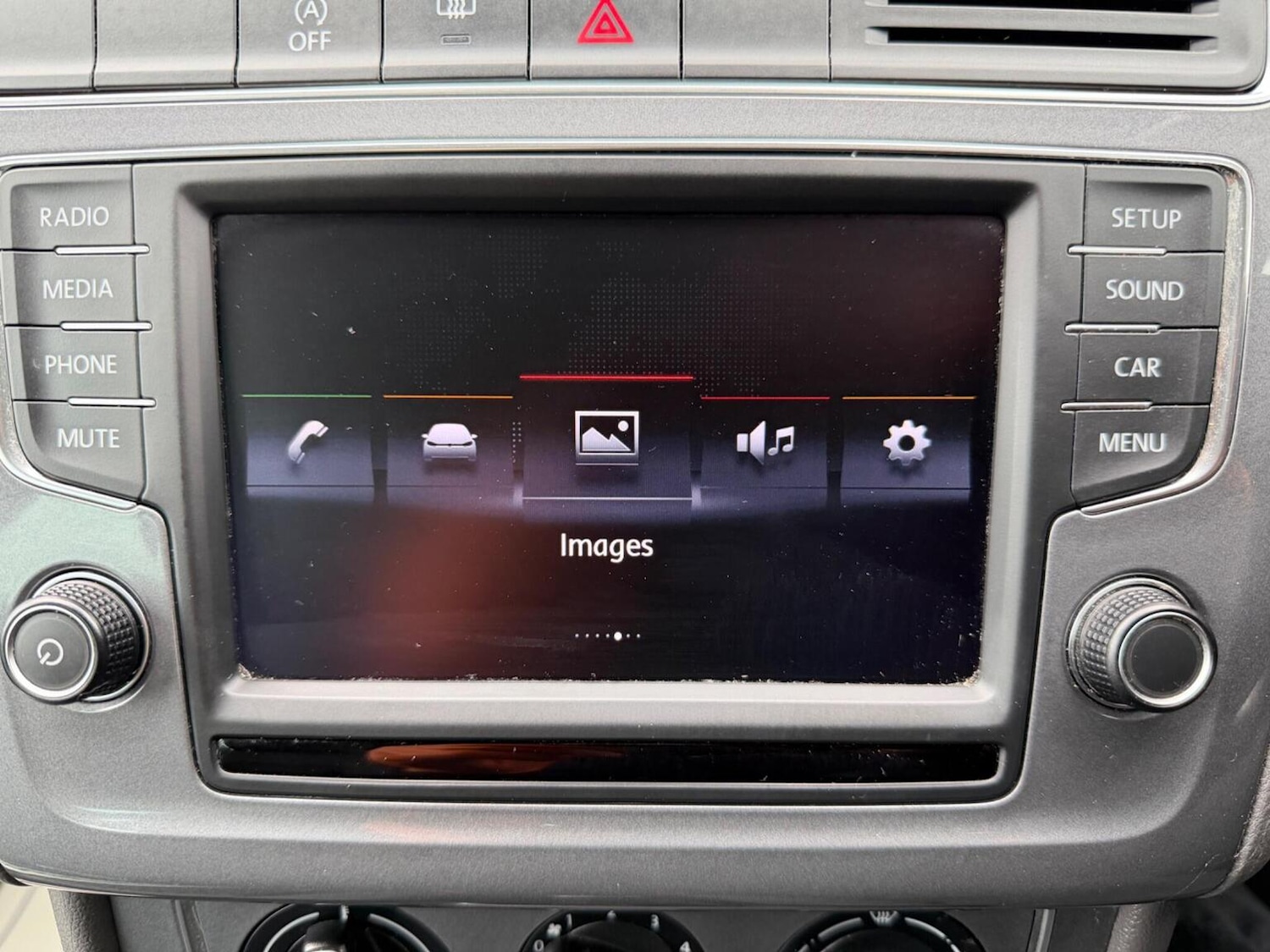 Used Volkswagen Polo 2015 for sale - 77789344: Photo 25