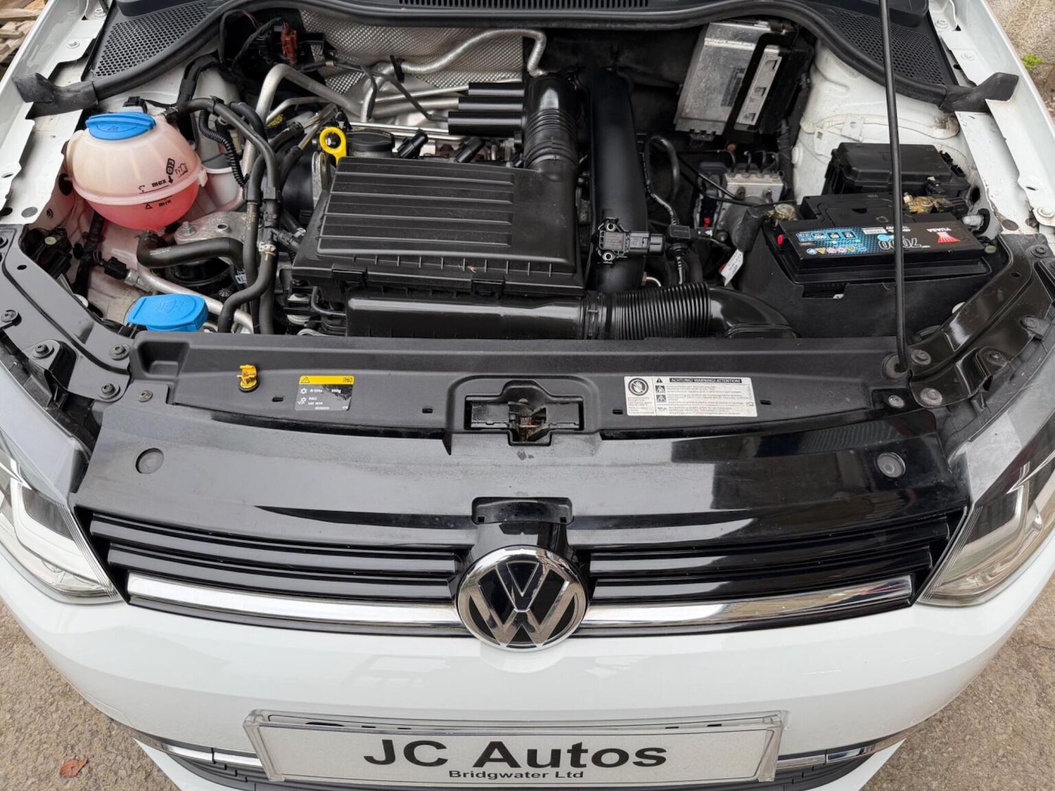 Used Volkswagen Polo 2015 for sale - 77789344: Photo 30