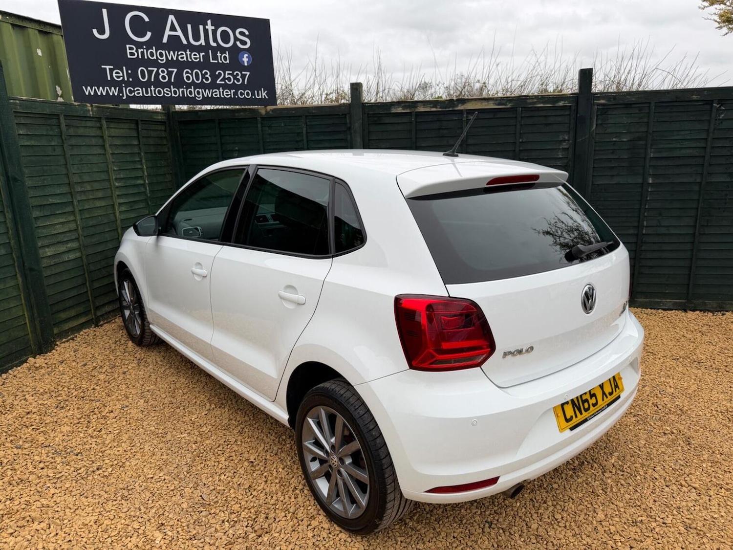 Used Volkswagen Polo 2015 for sale - 77789344: Photo 5