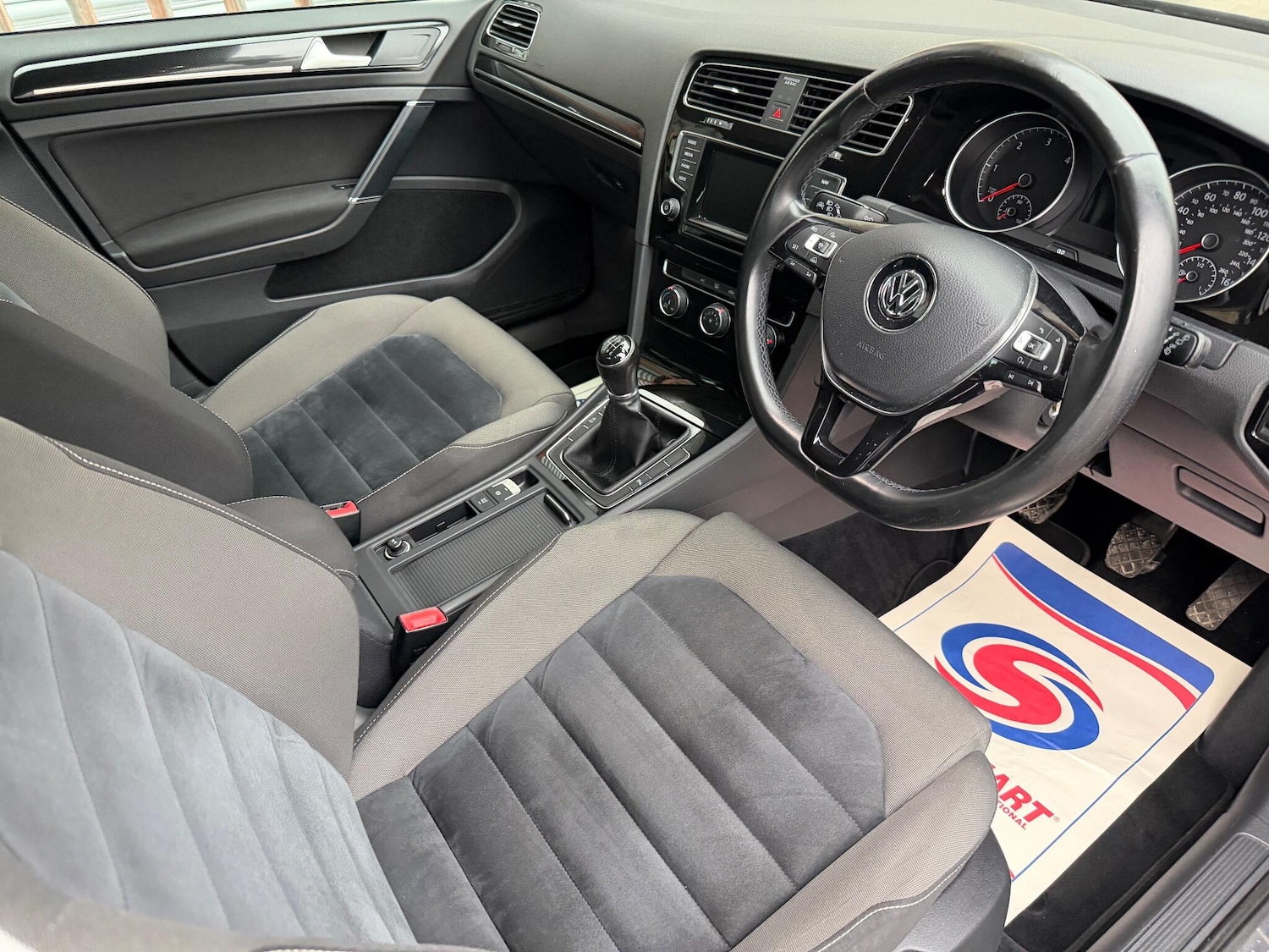 Used Volkswagen Golf 2014 for sale - 76584096: Photo 17