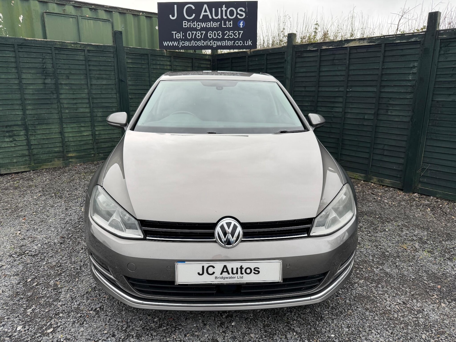 Used Volkswagen Golf 2014 for sale - 76584096: Photo 2