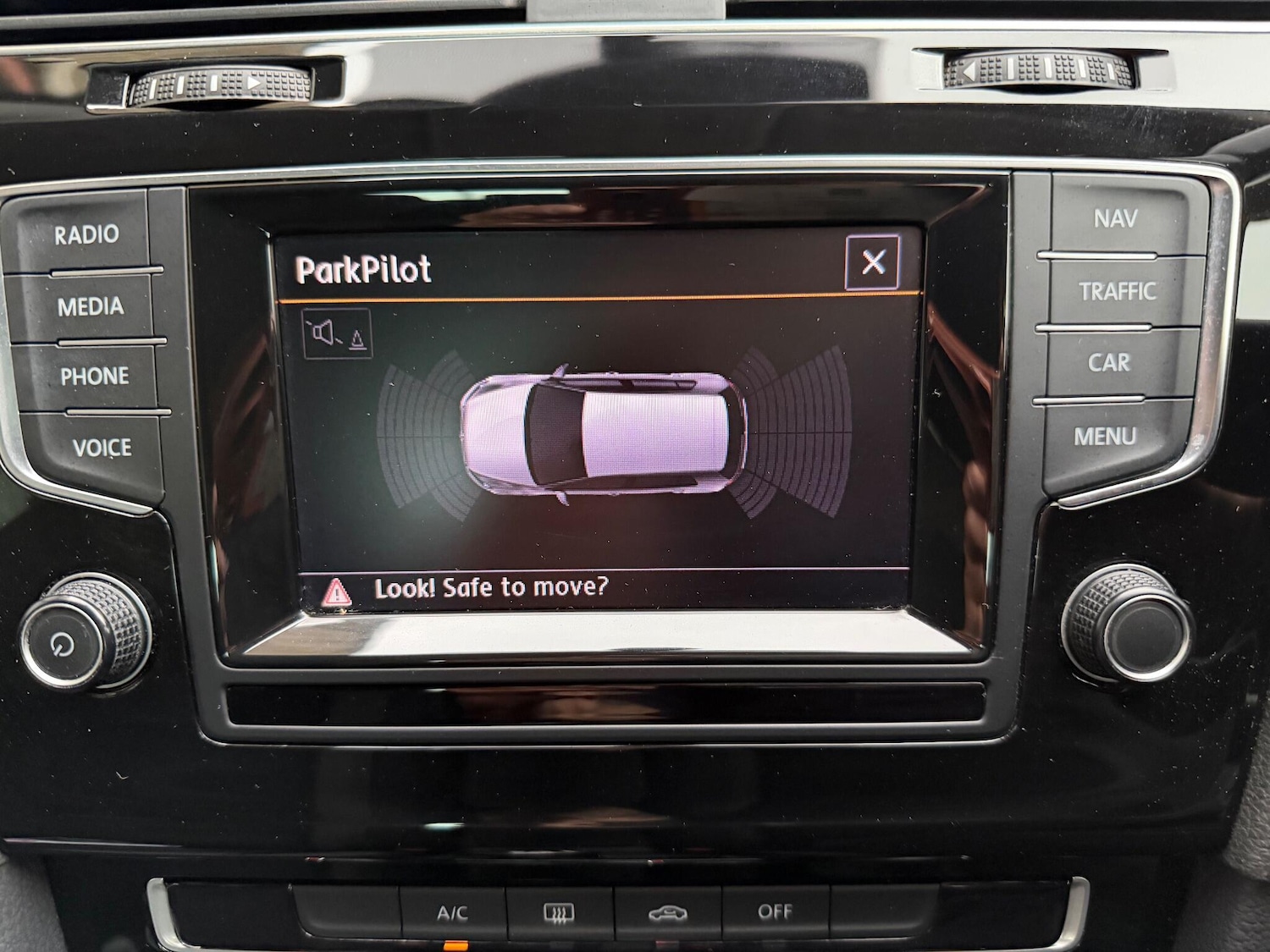 Used Volkswagen Golf 2014 for sale - 76584096: Photo 28