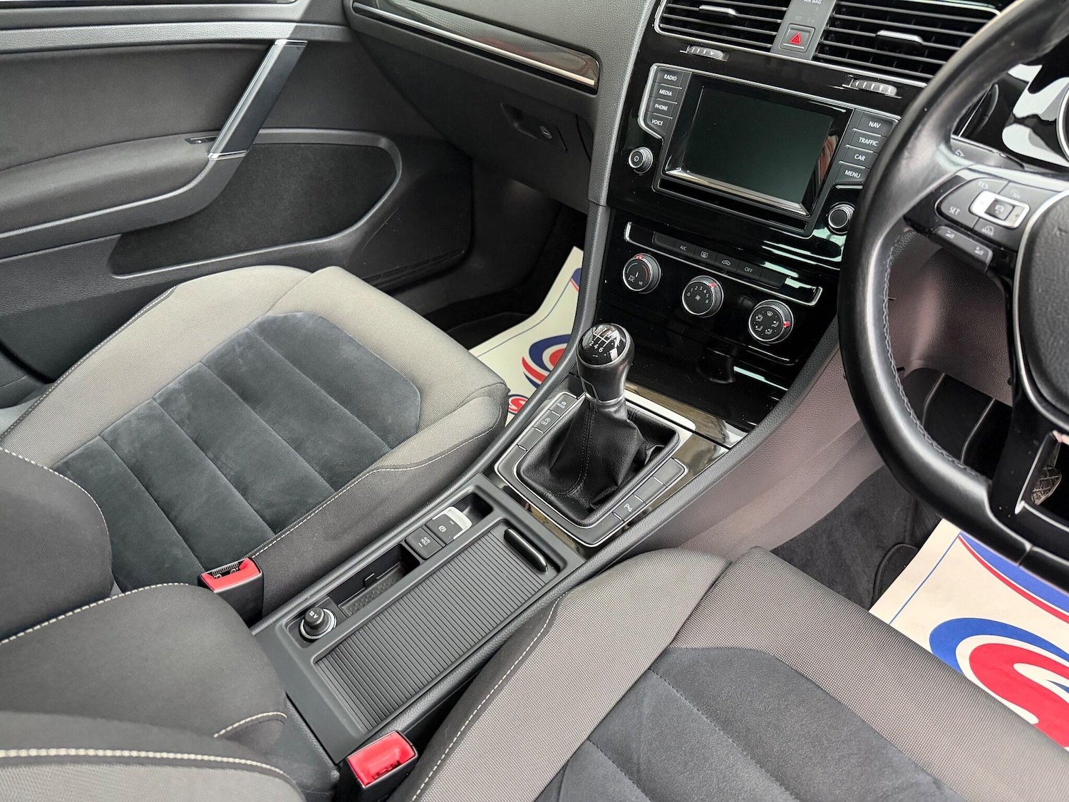 Used Volkswagen Golf 2014 for sale - 76584096: Photo 32