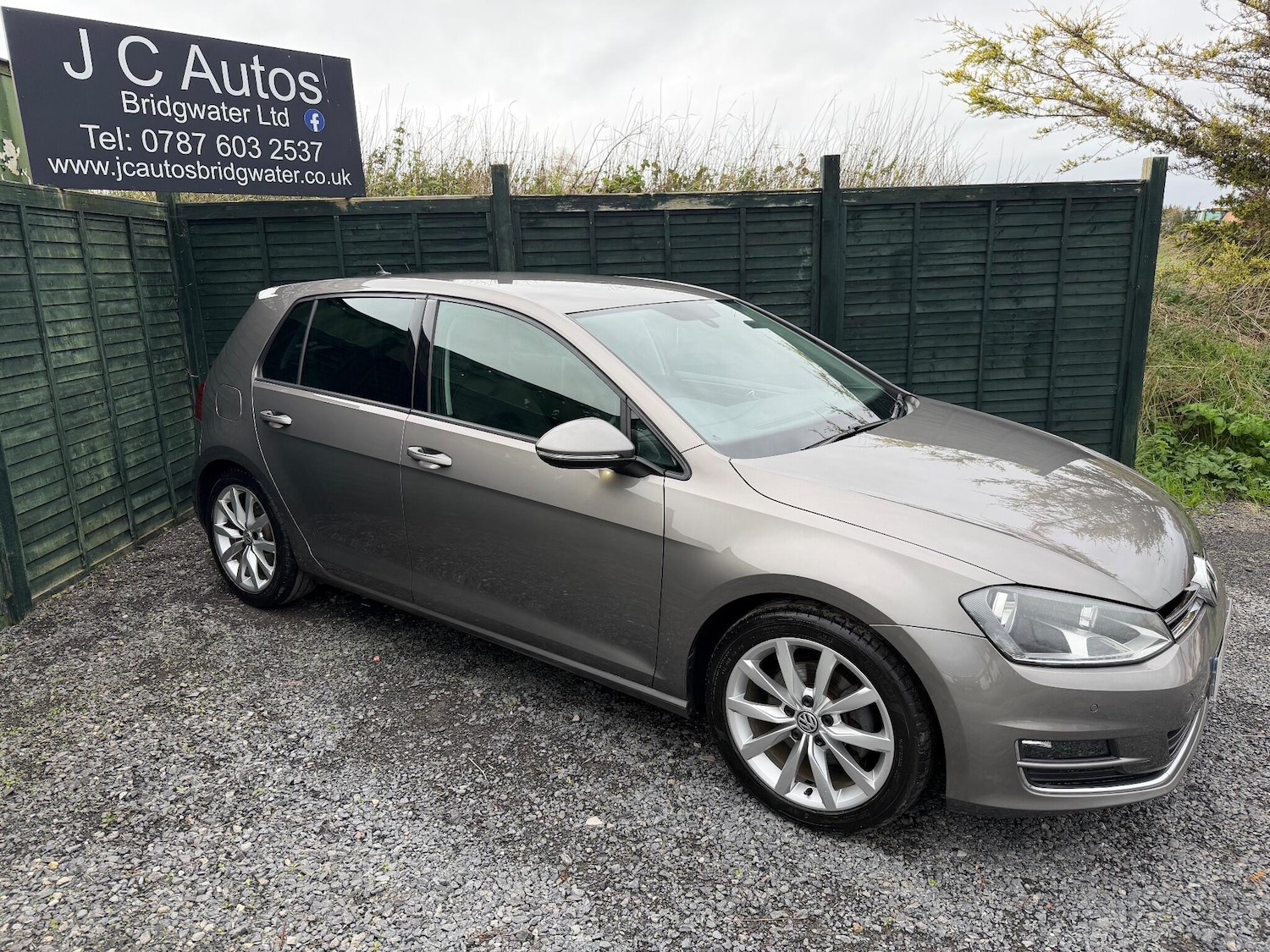 Used Volkswagen Golf 2014 for sale - 76584096: Photo 8