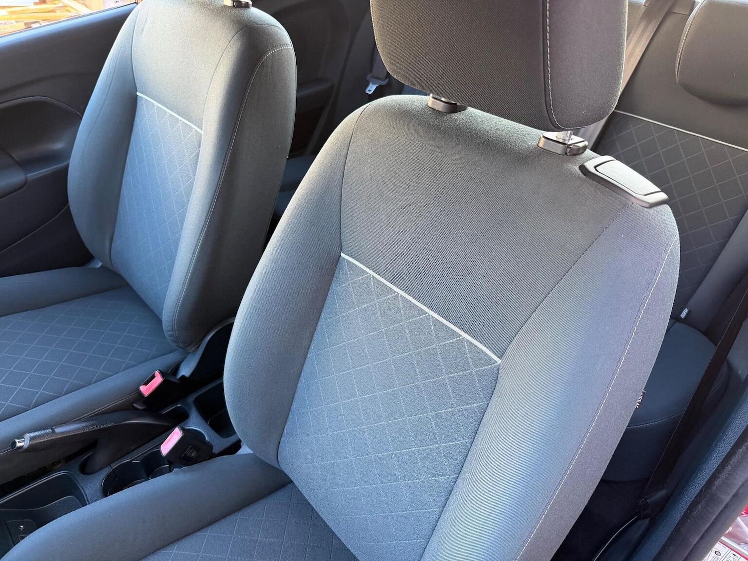 Used Ford Fiesta 2012 for sale - 77036127: Photo 16