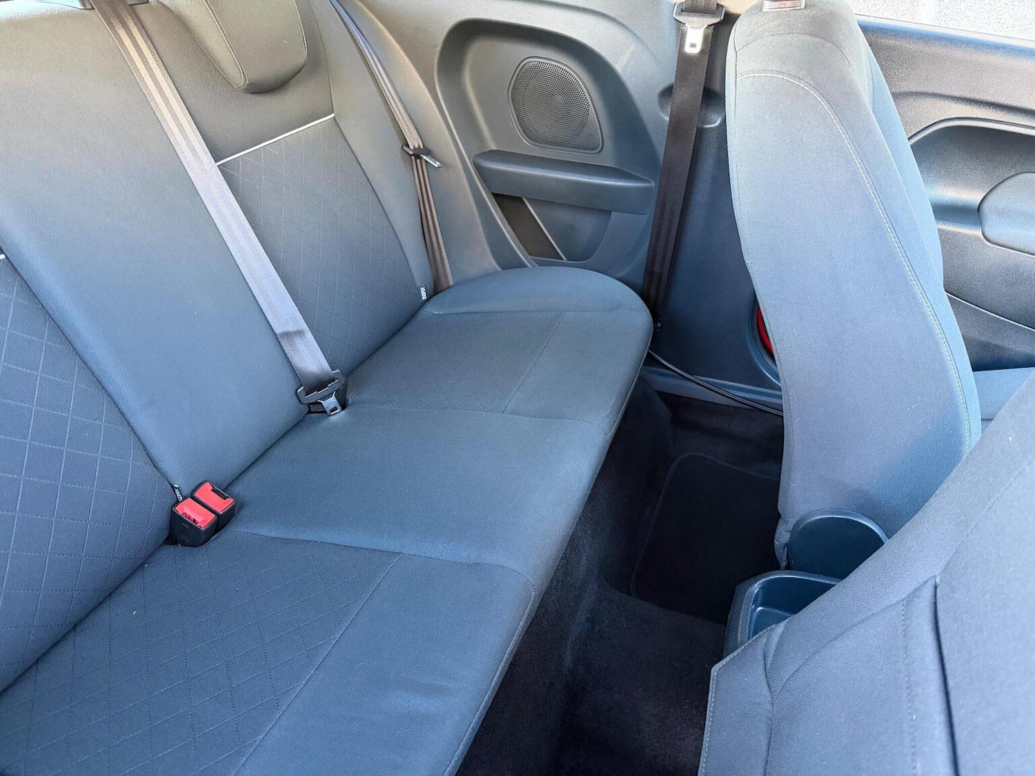 Used Ford Fiesta 2012 for sale - 77036127: Photo 18