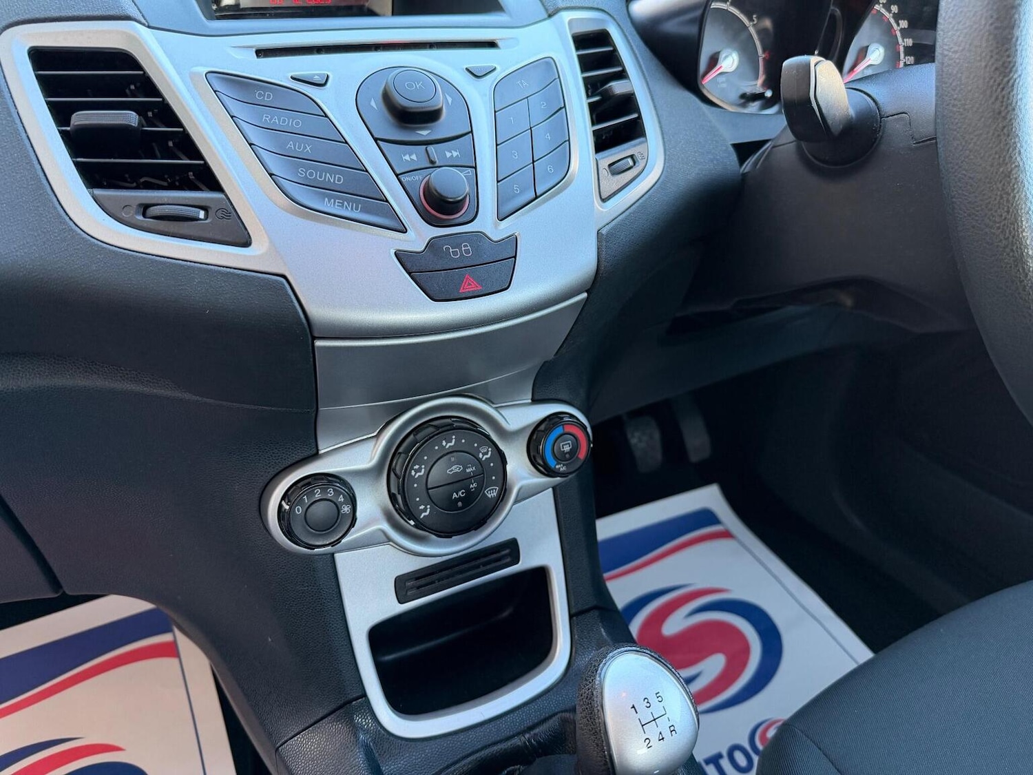 Used Ford Fiesta 2012 for sale - 77036127: Photo 20