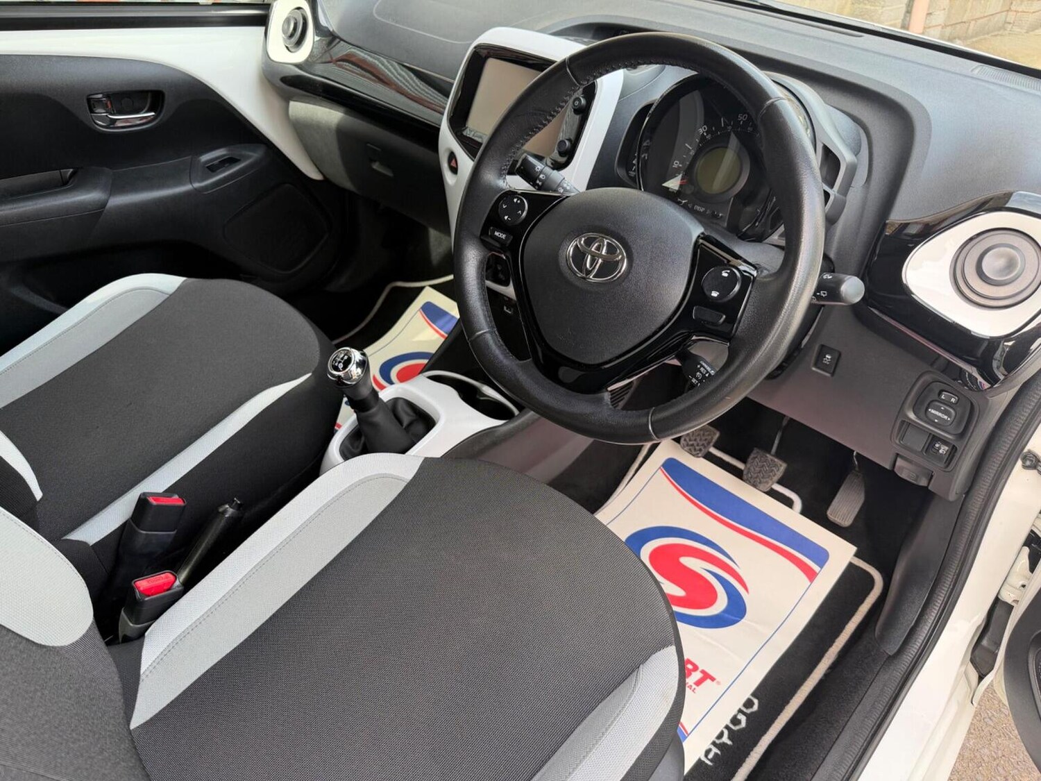 Used Toyota AYGO 2016 for sale - 77789319: Photo 17