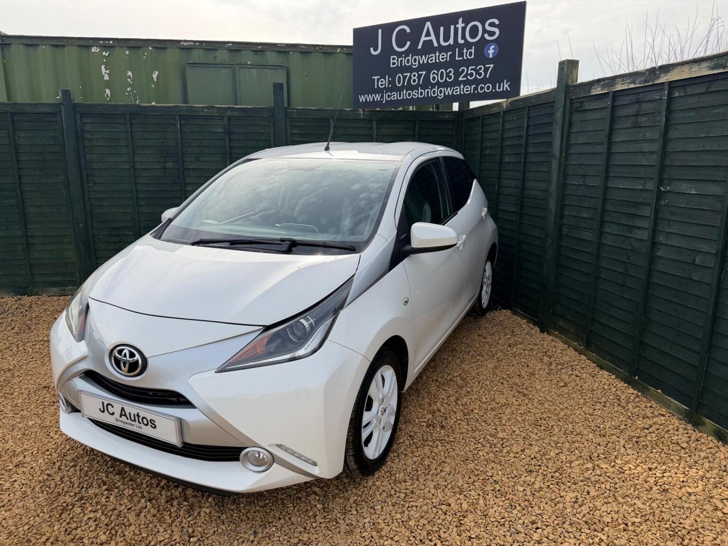 Used Toyota AYGO 2016 for sale - 77789319: Photo 4