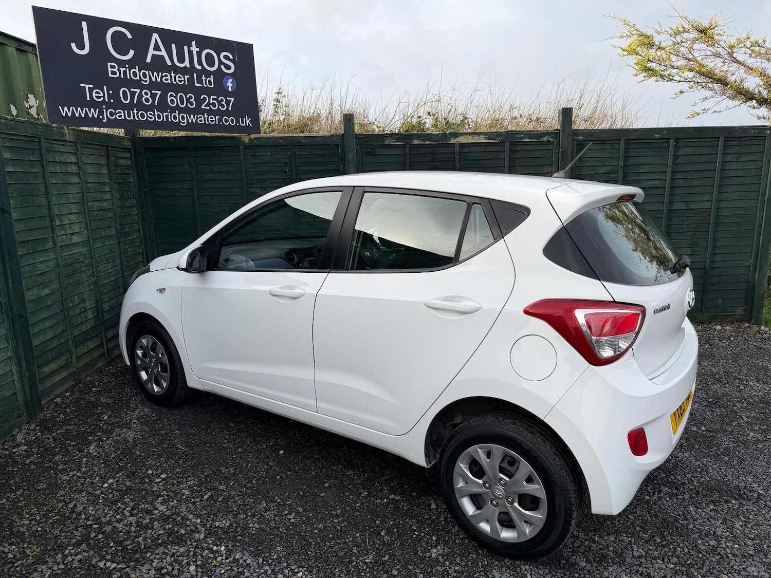 Used Hyundai i10 2015 for sale - 77036124: Photo 7